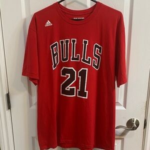 BULLS 21 Butler T-shirt Adidas Cotton Chicago Tee Men's XL NBA Red Basketball